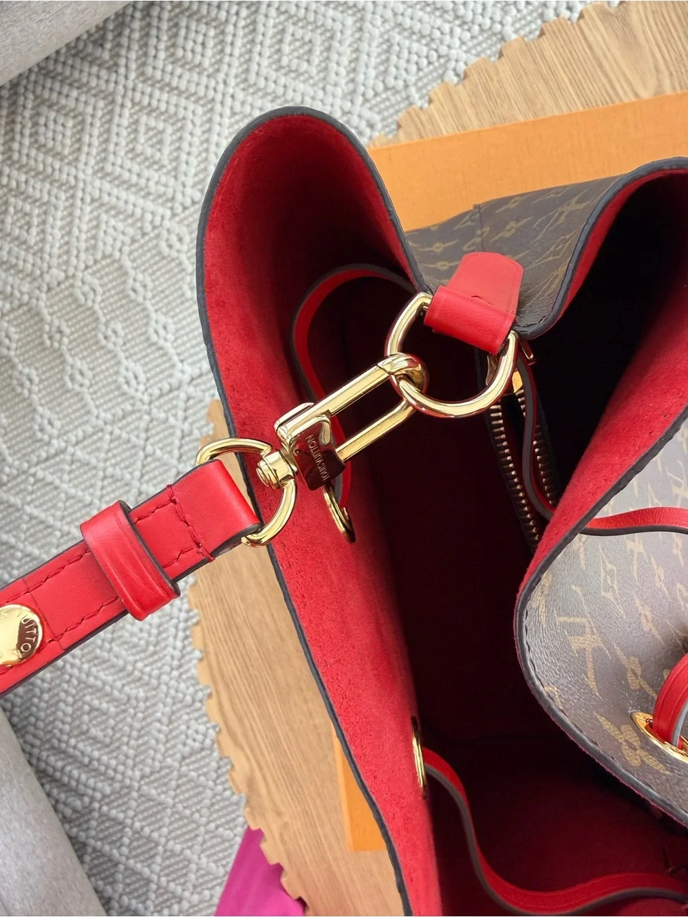 Louis Vuitton bag top